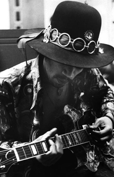 MonsterGuitarz's profile picture. Everything Guitars. Custom Electrics - News and History.