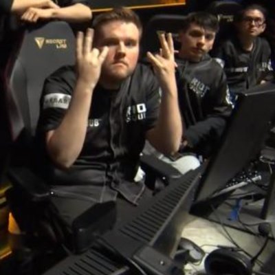 veazWRLD's profile picture. @playValorant jock e-athlete and team Captain for @PurpleCobrasVAL