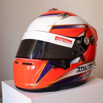 DUBAI UAE No.1🇦🇪 慶應義塾大学 Acura RLX Formula 1 Kamui Kobayashi actual use helmet Owned 2010 BrazilGP，Abū DhabīGP. 小林可夢偉