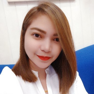 I am a goal-oriented individual and stay at home mom who offers Virtual Assistance with the objective of helping clients with their businesses. #VA #SMM #SEO