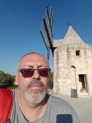 ReyFrdric8's profile picture. 