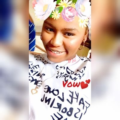 lauraofficial8's profile picture. Laura_laura