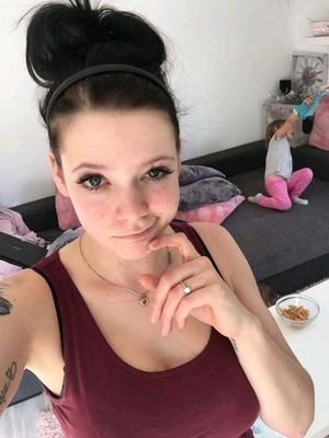 Carine79904823's profile picture. Je suis la pour me faire des amis