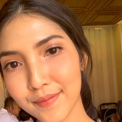 full time mother and part time beauty enthusiast