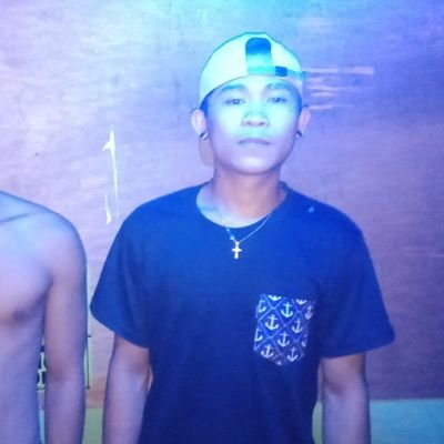 Reynold03665983's profile picture. Love to live live to laugh, 
Laugh to know you're alive.