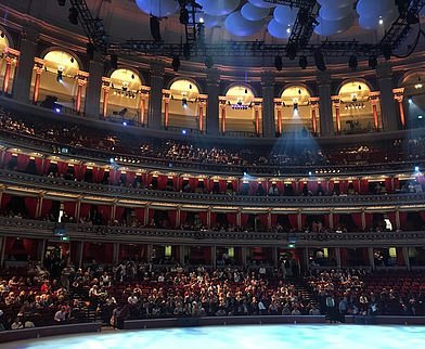 Theatre, arts and dance review site by people who love theatre, arts and dance!