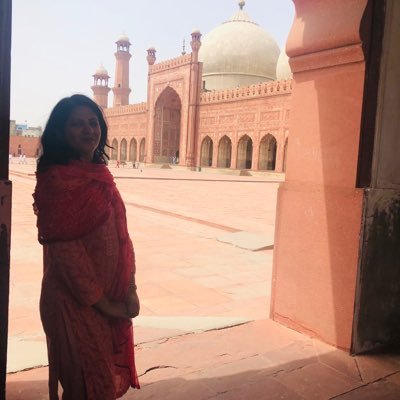 aniqa fatimaさんのプロフィール画像