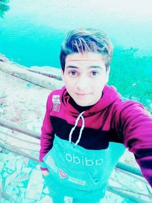 ‏ان لم تستطع قول الحق فلا تصفق للباطل