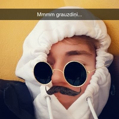 frontflipsvalts's profile picture. 