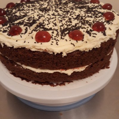 Baking  best quality cakes from best quality ingredients, including wheat, gluten, dairy free and vegan