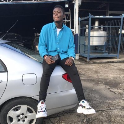 SydneyLyn10's profile picture. “Love is total surrender, total acceptance and total commitment.” 
💝💝