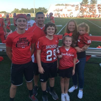 wolfdizzle29's profile picture. I can do all things through Christ who strengthens me.