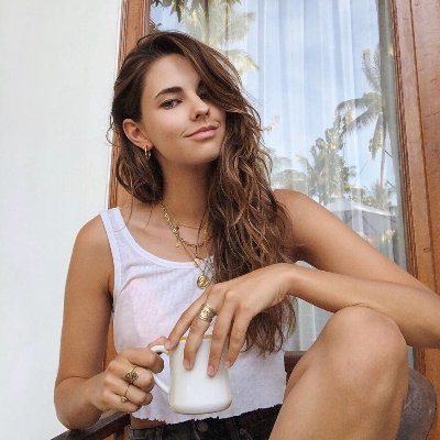 elenastephan617's profile picture. #im a blogger