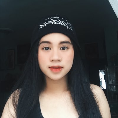 KlaudineSantos's profile picture. Beautiful Disaster 🍃