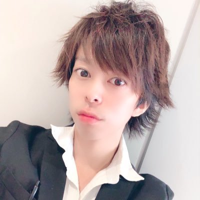 0517kenkenpa's profile picture. けんけんって呼ばれてます。チャームポイントは大きな目。 from 鳥取の米子(よなご)。看護師(救急→訪問)＆役者&制作。SMGO PROJECT制作。ロゴやグッズのデザインもやってます。お仕事のご連絡はDMまで！