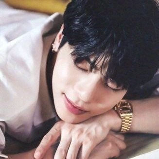 wlsgusrud1's profile picture. 