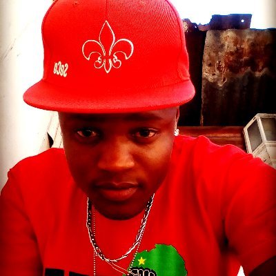 AyabongaHempe's profile picture. By being the honest and kind person ever.