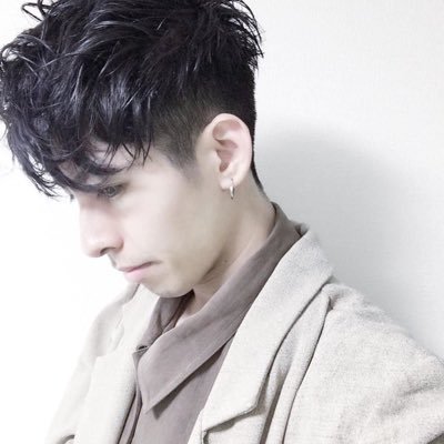 福山祥太 Sur Twitter たぬきスッキリで松田翔太ヘア これから前髪どうしよう 松田翔太 Buddyhair Buddyhairamour メンズパーマ ワンオク ワンオクロック メンズヘア 刈り上げ おしゃれさんと繋がりたい サロンモデル 撮影 T Co Rwhnkjaf5d T