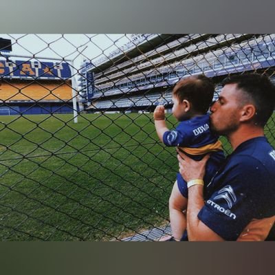 Papá de Milo y Roma. Socio del Club Atlético Boca Juniors. Ricotero. Peronista. Argentino. Estoy en ese lado de la mecha. Soy un tipo coherente...