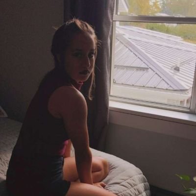 JamieMi36830592's profile picture. it takes courage to grow up and be who you truly are