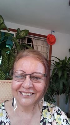 isasantosch12's profile picture. COLOMBIA Y ESPAÑA,  en mi corazón.
Amo leer y escribir. 
Amo la justicia. 
Amo la gente honesta.
CAMINANDO SIEMPRE POR LA DERECHA.
Mamá de Mao y de Marce.