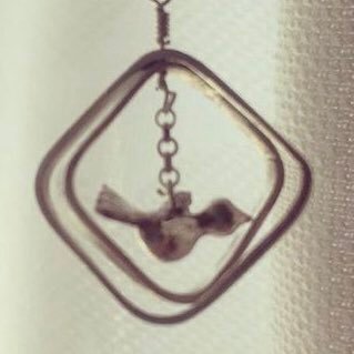 Benio317's profile picture. この世はどこに向かってるのかな。なるべく綺麗なものを沢山取り入れて、風通しよく生きたいです。わからないことだらけだから、疑問に思うことは声上げていこうと思う。無言フォロー失礼します。どうぞよろしくお願いします✨