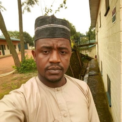 NdottiSalihu's profile picture. Reading