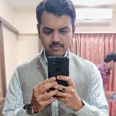 17k+ on LinkedIn | Indian☆Tech Enthusiast☆Human being 
Enjoy 🎵 & veg Foodie

I tweet on MERN stack & around Javascript