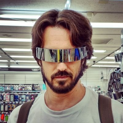 Compositor VFX. Cine, fotografia, astronomía.
Instagram:
@raiderslight