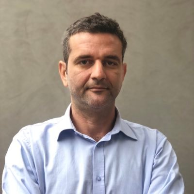 İBB soruşturması kapsamında 19 Mart 2025’den bu yana tutsak tutulan Dr İpek Elif Atayman’ın kardeşiyim.
