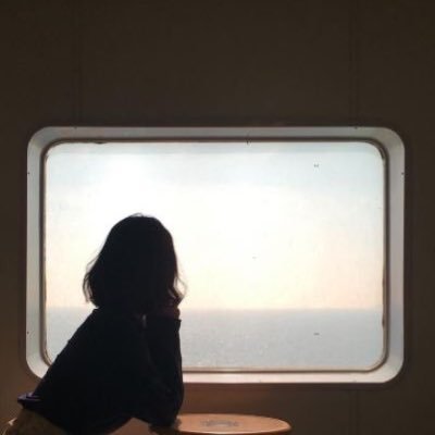 𝒑𝒍𝒆𝒂𝒔𝒆𝒅 ♡ 𝐩𝐨𝐞𝐭 | 𝐚𝐫𝐭𝐢𝐬𝐭さんのプロフィール画像