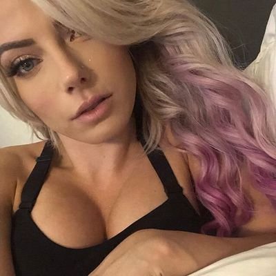 Daughter to Brie and Daniel
Bisexual
Non DTF/DTF
Roleplay not real