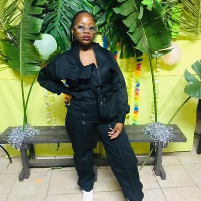 MamiiForehead's profile picture. Lowkey🍃

Forever smiling🤗