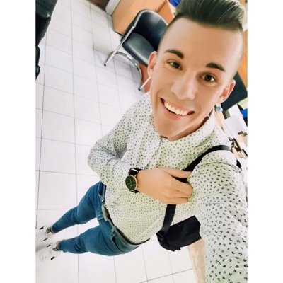tthdnil's profile picture. 
