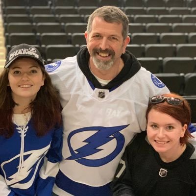 jamesdragonoak's profile picture. Dad of 4 happily Married to @Krisww .Community lecturer with RNN group , Wedding/funeral flower specialist. floral Demonstrations Tampa Bay NHL #letsgobolts