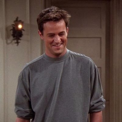 sweetchingirl's profile picture. 《Even when I fall and hurt myself I keep running towards my dream》 침착해 yeheet!