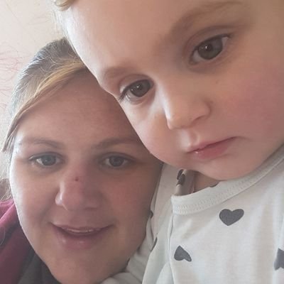 catmoffat's profile picture. Love going out, gigs and festivals and partying with Friends! Proud mummy to Clara born 8th Feb 😚❤😁👫💏💑👪