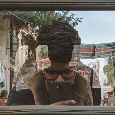 Zac__here's profile picture. Telling stories with photos