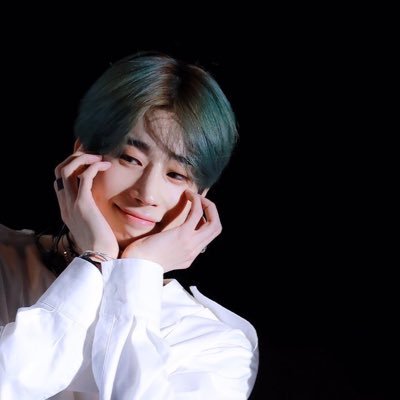 𝙹𝚞𝚜𝚝 𝚠𝚑𝚎𝚗 𝚝𝚑𝚎 𝚌𝚊𝚝𝚎𝚛𝚙𝚒𝚕𝚕𝚊𝚛 𝚝𝚑𝚘𝚞𝚐𝚑𝚝 𝚑𝚎𝚛 𝚕𝚒𝚏𝚎 𝚠𝚊𝚜 𝚘𝚟𝚎𝚛, 𝚜𝚑𝚎 𝚋𝚎𝚐𝚊𝚗 𝚝𝚘 𝚏𝚕𝚢 🦋