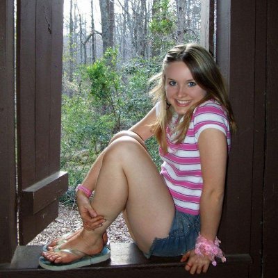 Angelin60618807's profile picture. Culture et politique