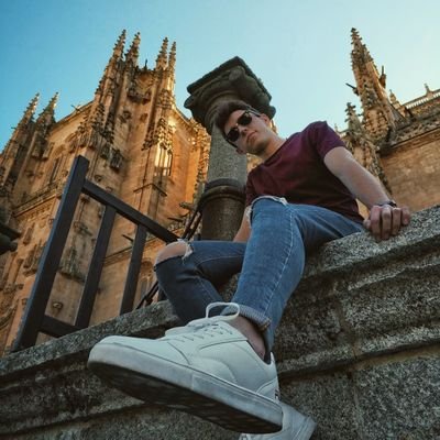 OscarPS11's profile picture. 27 y/o. Software Developer 🖥️