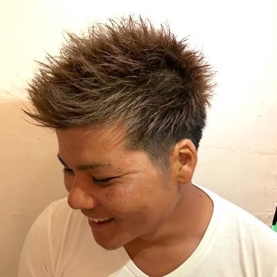 佑太郎 Yu Ba Na Twitteru 今めちゃイケ見てるけど 錦野旦さんやら岡村隆史さんやら 与論にいらしたと思うとうれしいな そしていろんな芸能人の皆さんを与論を紹介してほしい めちゃイケ最終回 岡村隆史 錦野旦 与論島