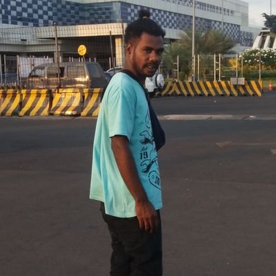 Ronald49907878's profile picture. senang