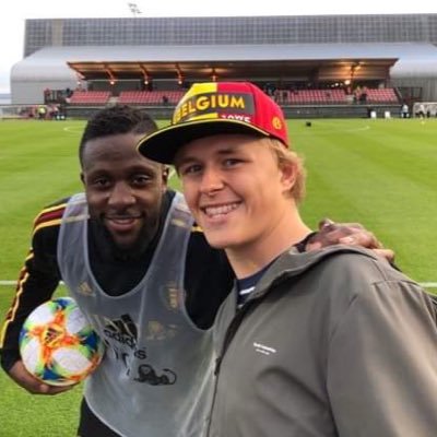 I met Divock Origi 🇧🇪❤️ I 2nd account: @PurpleVlappie (Anderlecht)