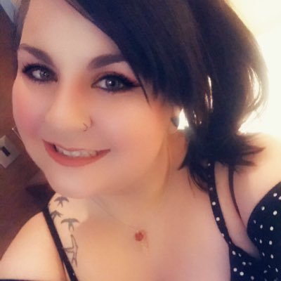 laura_truesdale's profile picture. I’m exactly what you don’t expect