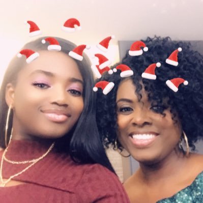 AlysonBonsu's profile picture. 🇬🇭 I keep my head high 🇬🇭