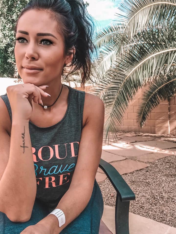 JeanAudree's profile picture. One day I realized that if I waited until I was ready, I was going to be waiting all my life.🖕🖕🖕🖕