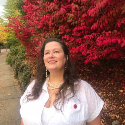 Irish American #Author, Stanford School of Medicine Health Equity Ambassador, #HumanRights advocate, #writing a #HistoricalFiction #Novel . #WritingCommunity