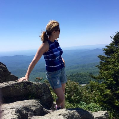 jenn_maeser's profile picture. 