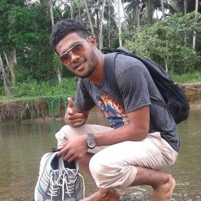 Sampari76407796's profile picture. santai